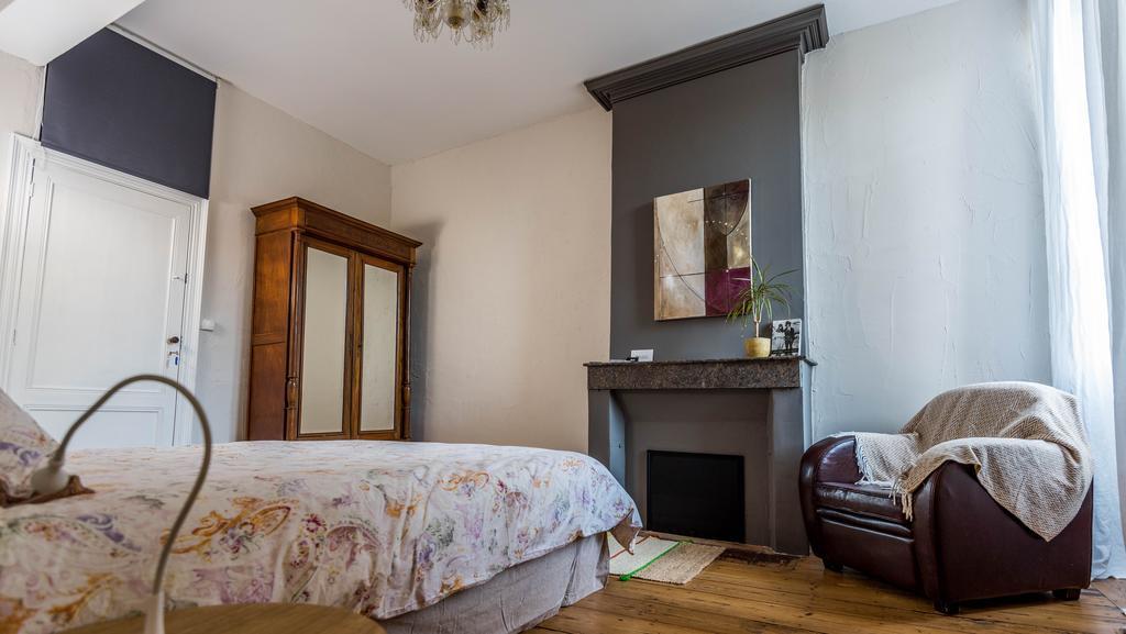 Chambres D'Hotes Le Relais Des Remparts Rions Buitenkant foto