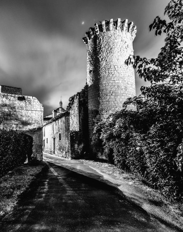Chambres D'Hotes Le Relais Des Remparts Rions Buitenkant foto
